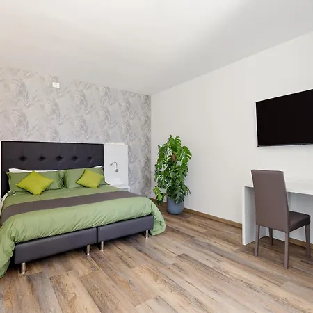 Luxea - Treviso Guest house 4*